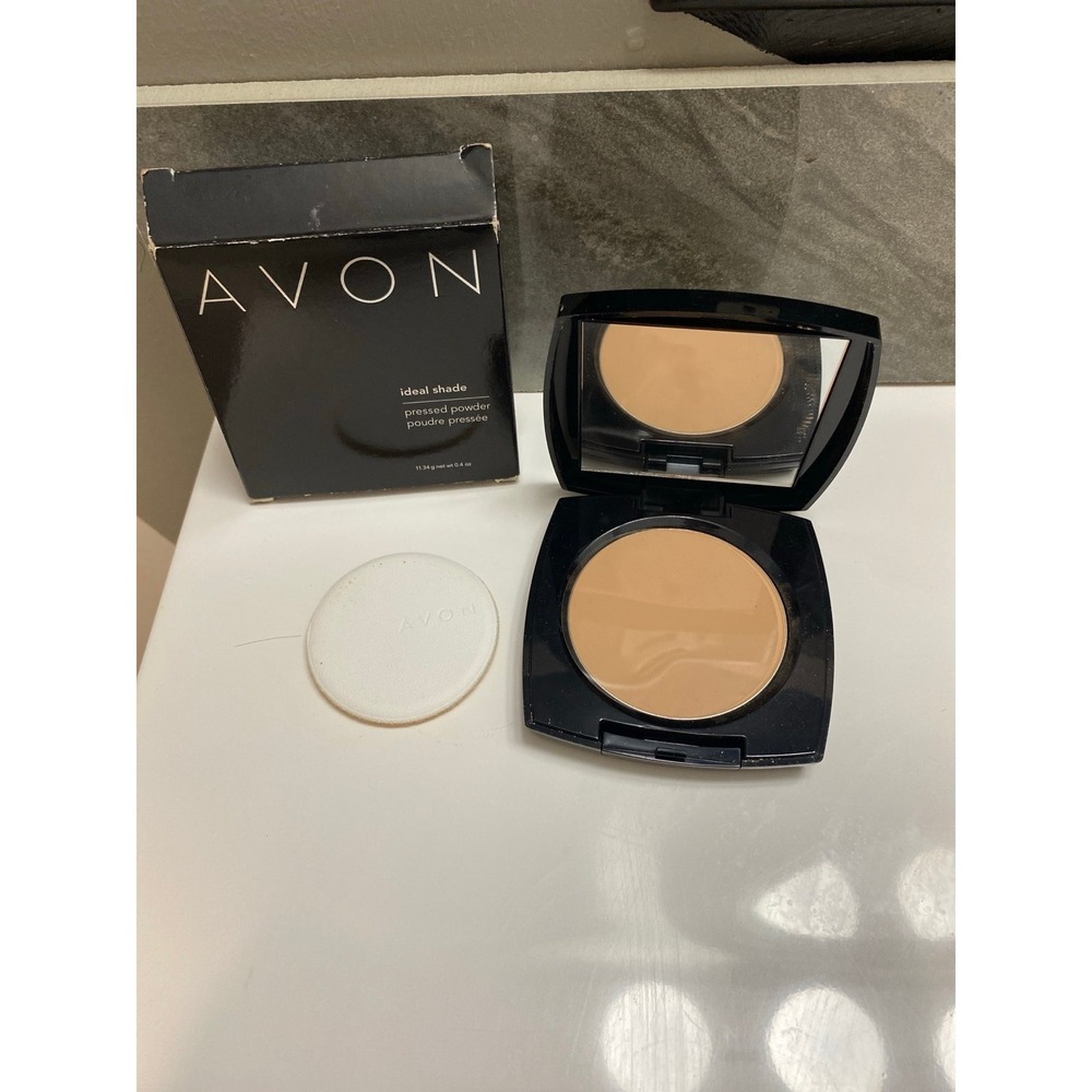 Avon Ideal Flawless Pressed Power Medium P205 NEW in Box